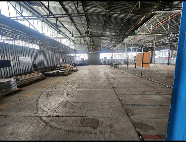 3,000M² FACTORY TO LET IN WADEVILLE